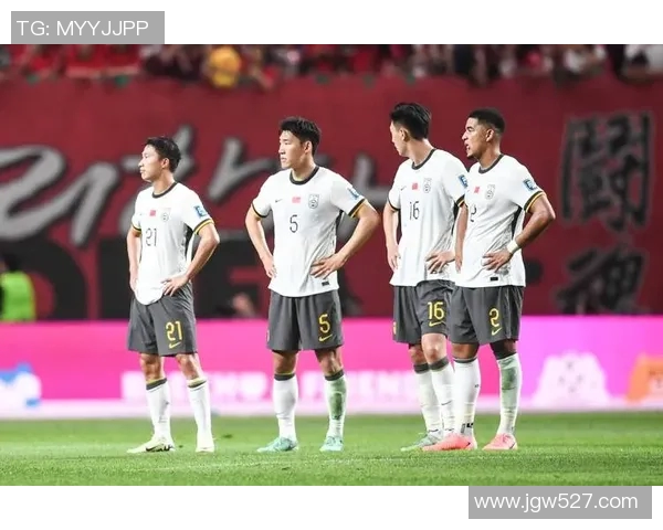 国足与香港热战即将开启精彩视频直播全程回顾与分析