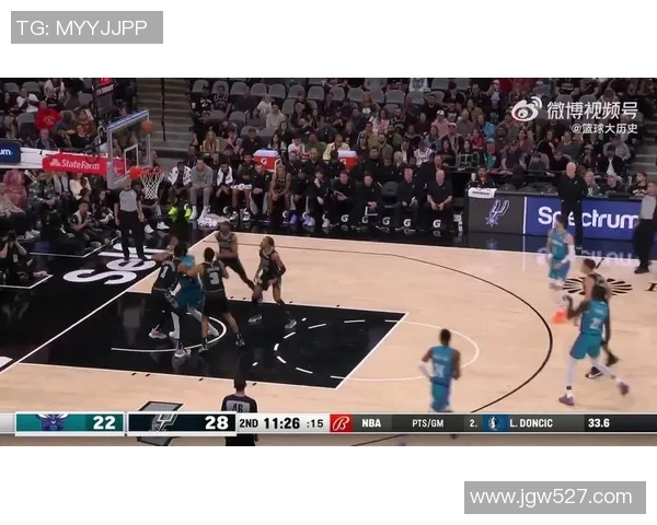 文班亚马首场比赛表现亮眼五次盖帽和隔扣字母哥引发广泛讨论 文班亚马首场比赛表现亮眼五次盖帽和隔扣字母哥引发广泛讨论