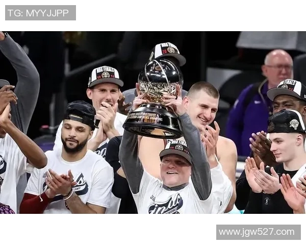 热火逆转掘金精彩对决以124比119获胜展现强大韧性与团队合作精神